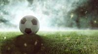 In der Sommerpause absolvieren die Fußball-Bundesligisten wieder zahlreiche Testspiele. (Symbolfoto)