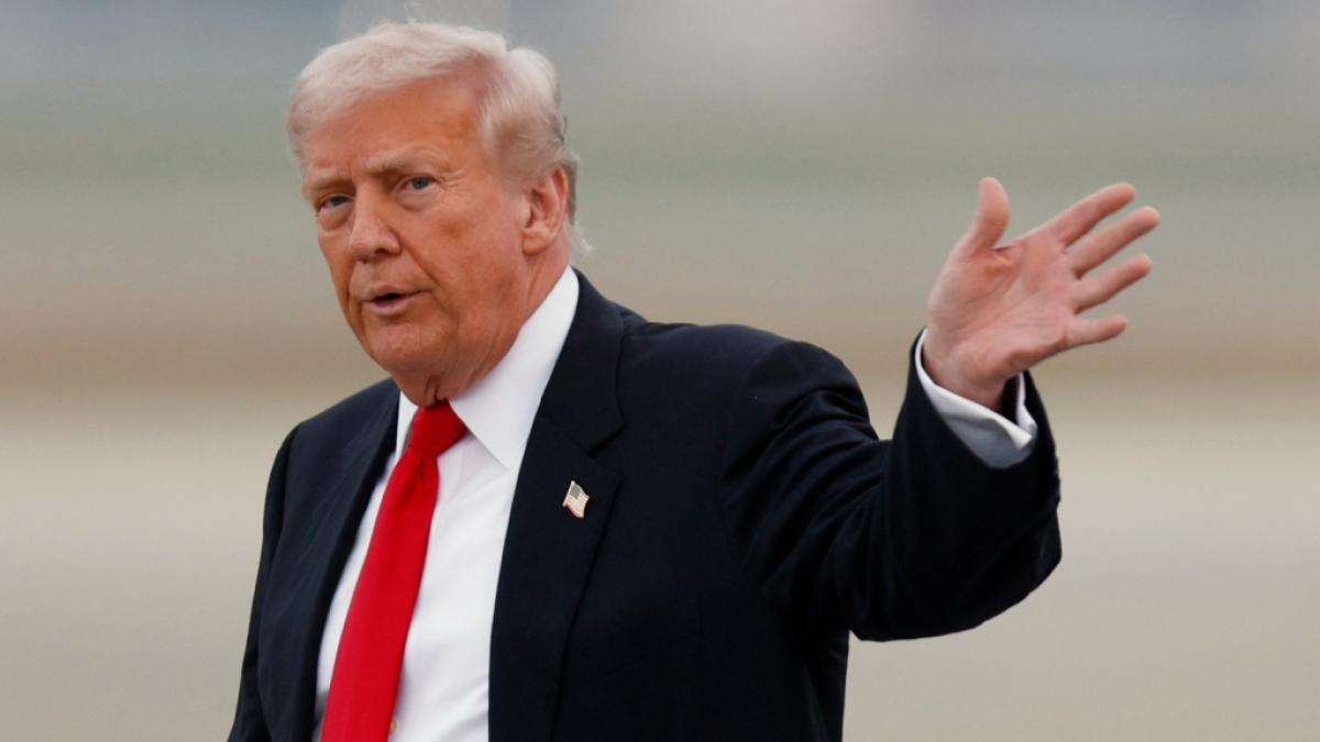 US-Pr&auml;sident Donald Trump verliert laut neuesten Umfrage-Ergebnissen an Zustimmung. F&uuml;r seine Kritiker:innen findet Trump dennoch schneidende Worte. (Foto)
