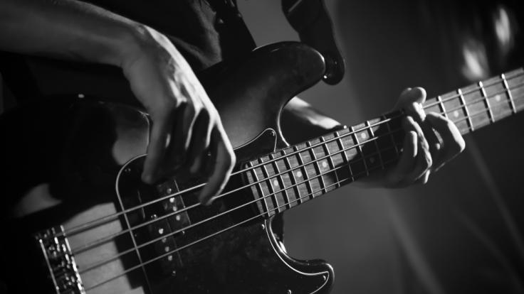 Bass-Legende Larry Junstrom ist gestorben.