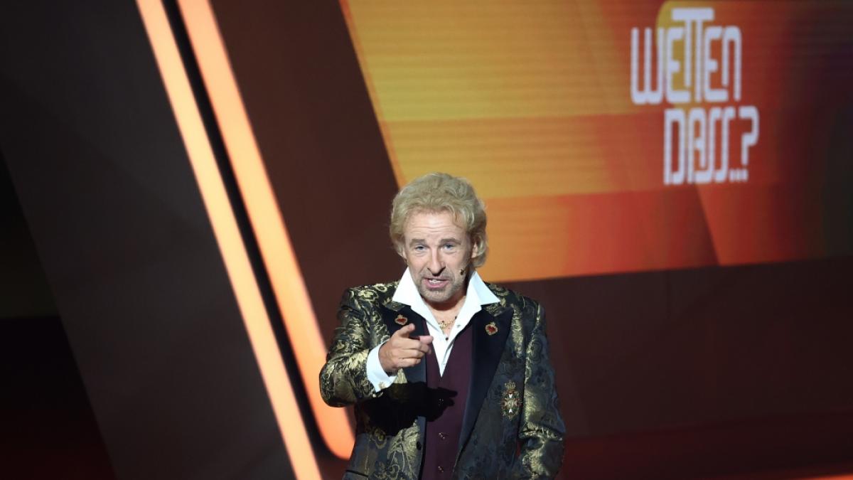 F&uuml;r diese &Uuml;berraschungen sorgt Thomas Gottschalk am 19.11.2022 bei "Wetten, dass...?". (Foto)