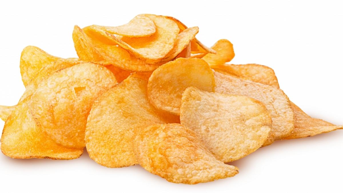 Eine bestimmte Sorte Kartoffelchips wird jetzt vom Hersteller zur&uuml;ckgerufen. (Symbolbild) (Foto)