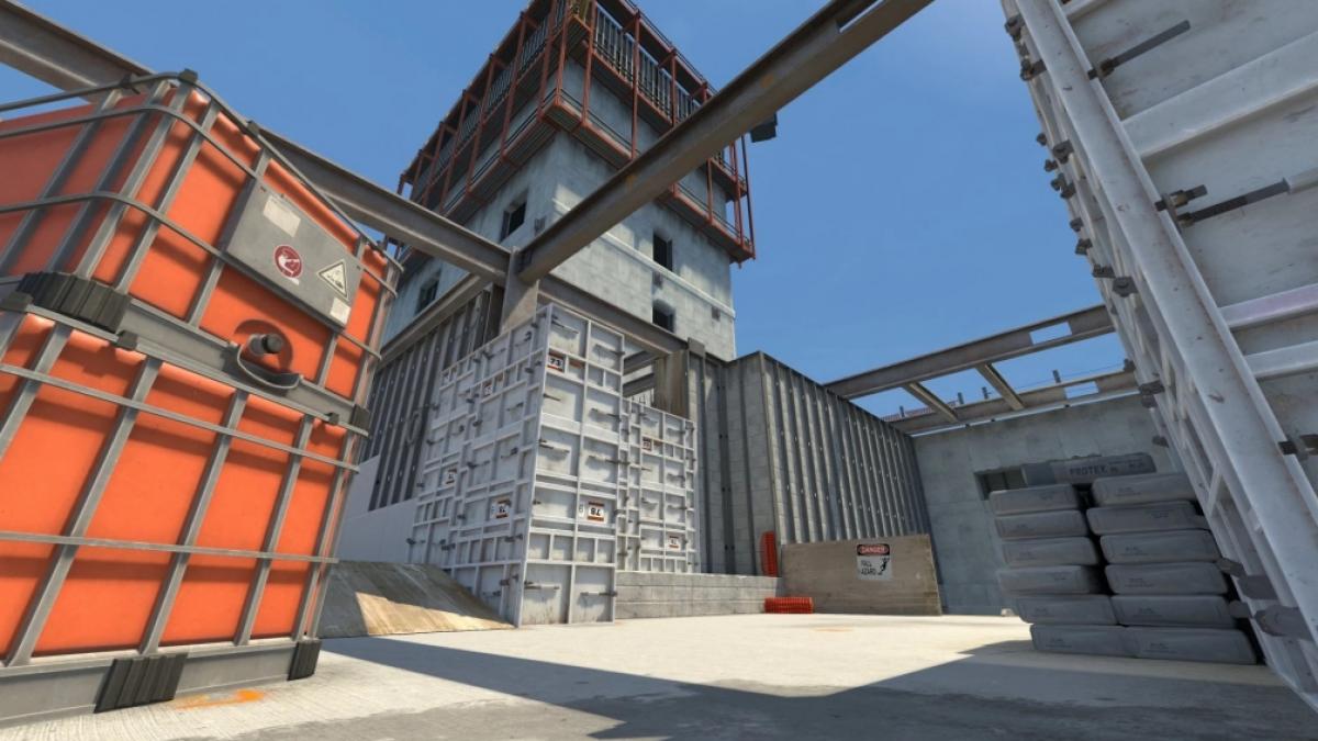 Die CS:GO-Map Vertigo spielt auf einem Wolkenkratzer-Baustellenger&uuml;st hoch &uuml;ber den D&auml;chern einer Stadt und bietet den Terrorists und CTs ein Szenario in luftigen H&ouml;hen. (Foto)