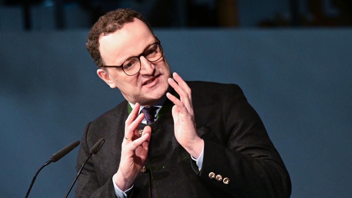 Jens Spahn fordert, dass sich Bundeskanzler Olaf Scholz in den Tarifstreit zwischen GDL und Deutscher Bahn einmischt. (Foto)