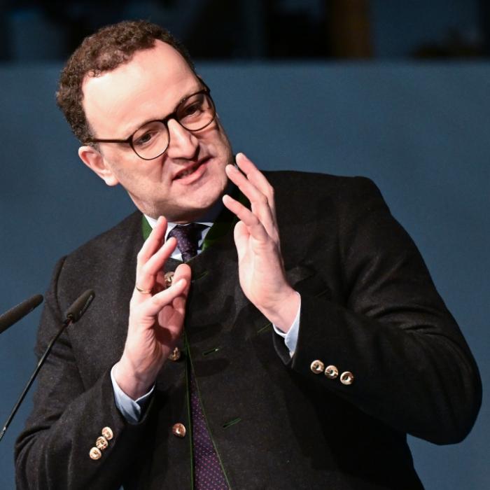 Eingriff durch die Politik? Jens Spahn will Kanzler-Machtwort