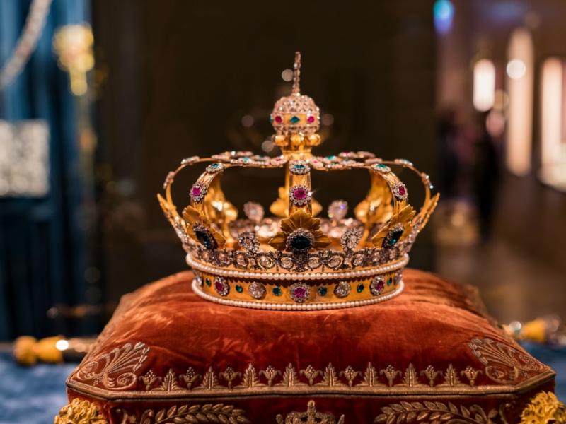 Norwegisches Königshaus: Premiere für Norwegens Kronprinzessin: Erste eigene Audienz