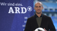 Mehmet Scholl dürfte als Sport-Experte bei der ARD gut verdienen.