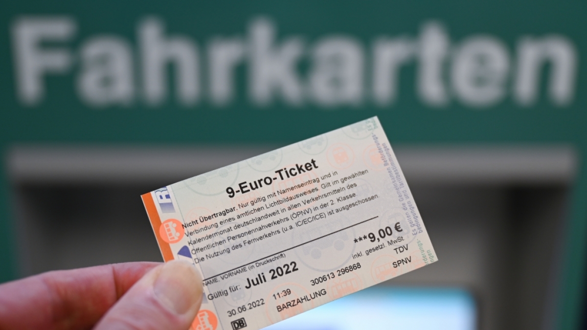 Ende 2022 k&ouml;nnte der Nachfolger des 9-Euro-Tickets kommen. (Foto)