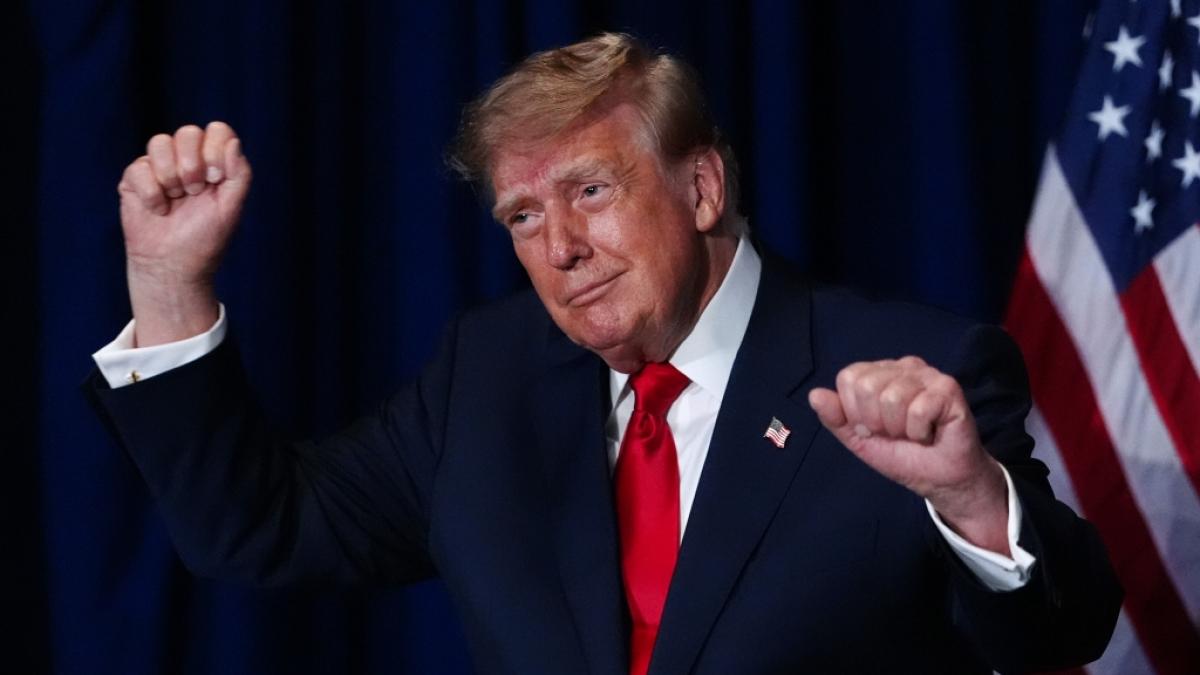 Donald Trump hat erneut von M&auml;nnern geschw&auml;rmt und deren Aussehen bewundert. (Foto)