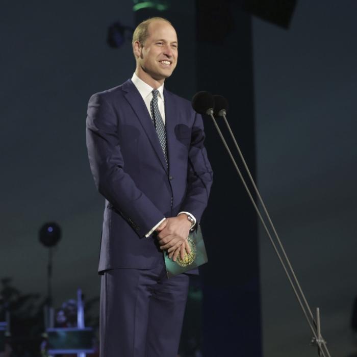 Royal brüskiert Königin Camilla in Rede und stichelt gegen Prinz Harry und Meghan