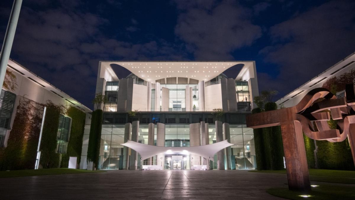 Das Bundeskanzleramt in Berlin soll einen 777 Millionen Euro teuren Erweiterungsbau bekommen. (Foto)