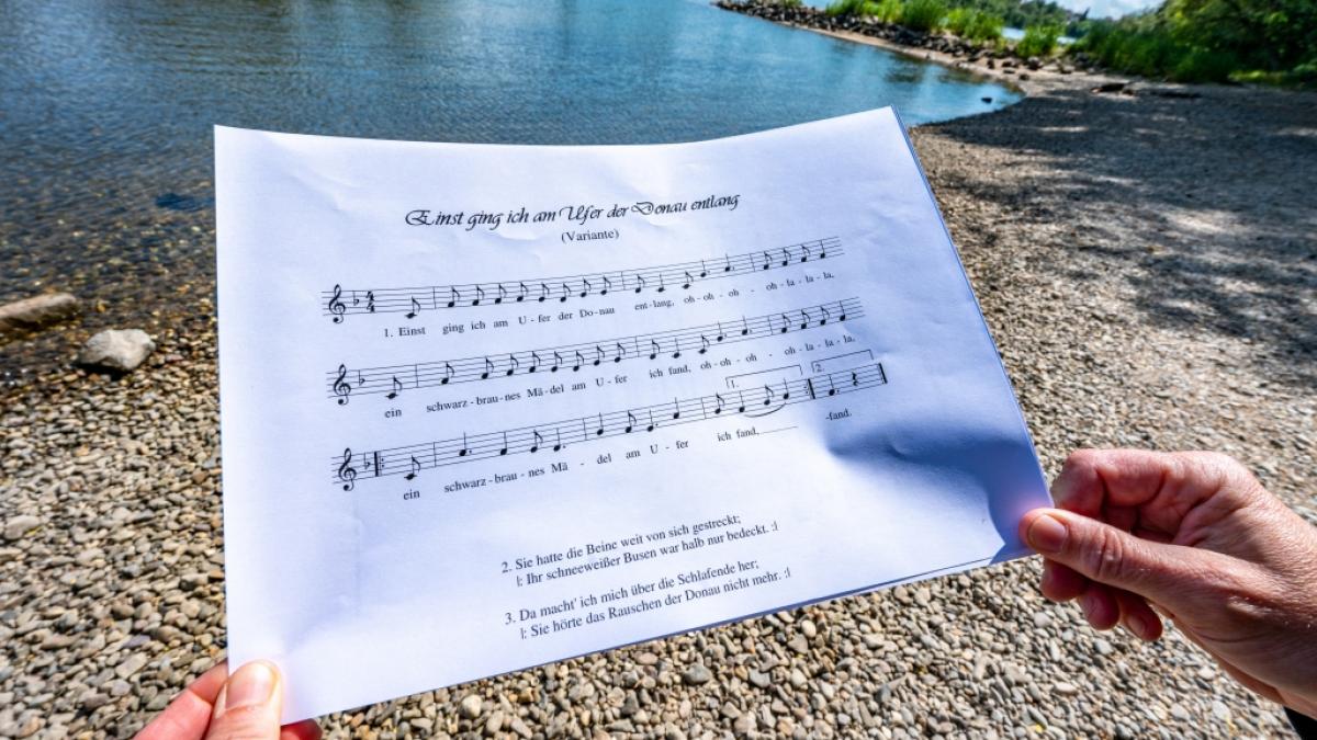 Das Trinklied "Einst ging ich am Ufer der Donau entlang" l&ouml;ste eine heftige Debatte aus - darin wird die Vergewaltigung eines schlafenden M&auml;dchens beschrieben. (Foto)