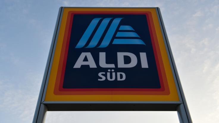 Der Discounter Aldi Süd hat einen Produktrückruf wegen Salmonellen in Eiweißriegeln gestartet (Symbolbild).