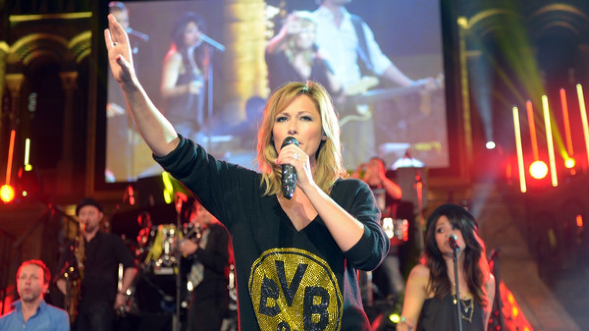 Helene Fischer ist bekennender BVB-Fan. (Foto)