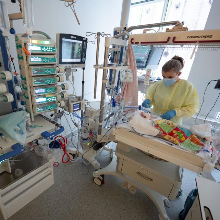 Kinderkliniken vor dem Kollaps! Deutschlands Kinderärzte schlagen Alarm
