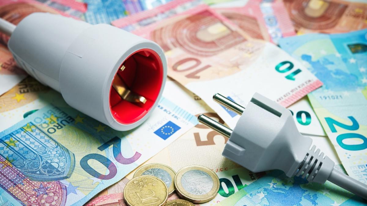 Irrsinn an der Strompreisb&ouml;rse an Neujahr: W&auml;hrend Verbraucher extrem hohe Preise zahlen m&uuml;ssen, wurde zum Jahreswechsel Strom ins Ausland f&ouml;rmlich verschenkt. (Foto)