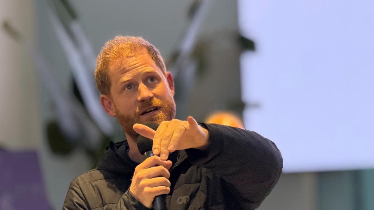 Prinz Harry hatte emotionalen Ausbruch im BBC-Interview - Psychiater Dr. Raj Persaud erkl&auml;rt die psychologischen Hintergr&uuml;nde. (Foto)