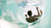 Ein 15-Jähriger stieß sich in einem Vergnügungspark auf Mallorca auf einer Wasserrutsche den Kopf und wurde bewusstlos. (Symbolfoto)