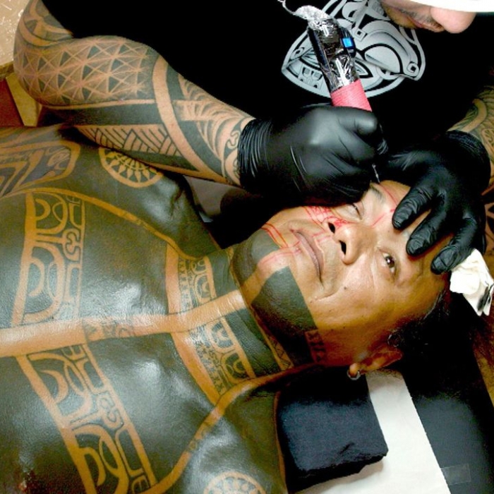 Marquesas-Inseln, das Comeback der Tattoos bei Arte